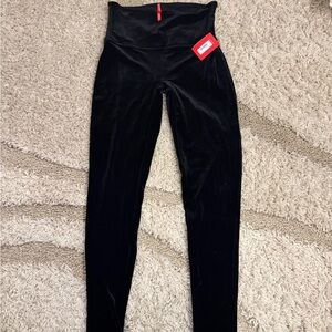 NWT SPANX Women's Black Velvet Leggings XL Fits L as Well